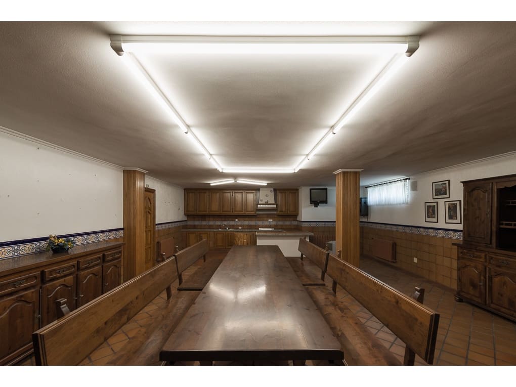 6 soveværelse Villa til salg i Santa Comba med swimmingpool garage - € 1.200.000 (Ref: 8092077)