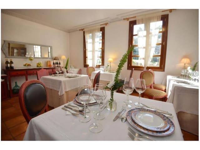 13 bedroom Hotel for sale in Cuntis with pool garage - € 1,600,000 (Ref: 8125051)