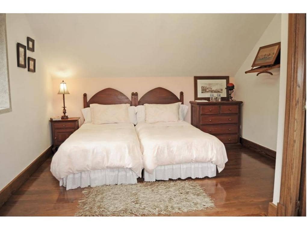 13 sypialnia Hotel na sprzedaż w Cuntis z basenem garażem - 1 600 000 € (Ref: 8125051)