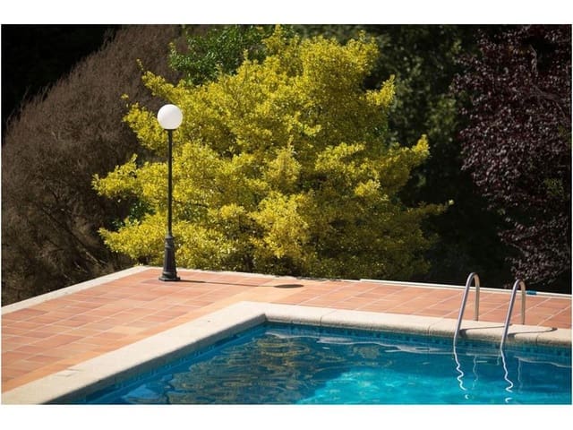 13 bedroom Hotel for sale in Cuntis with pool garage - € 1,600,000 (Ref: 8125051)