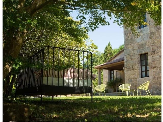 13 bedroom Hotel for sale in Cuntis with pool garage - € 1,600,000 (Ref: 8125051)