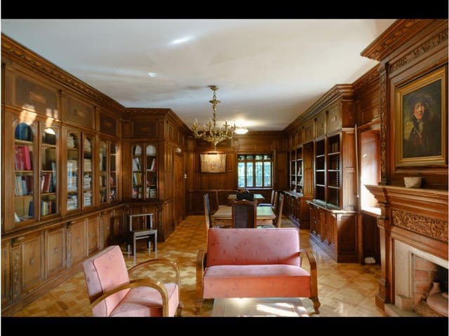 5 quarto Moradia para venda em Santiago de Compostela com garagem - 1 900 000 € (Ref: 8182858)