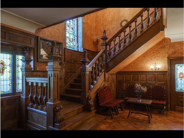 5 quarto Moradia para venda em Santiago de Compostela com garagem - 1 900 000 € (Ref: 8182858)