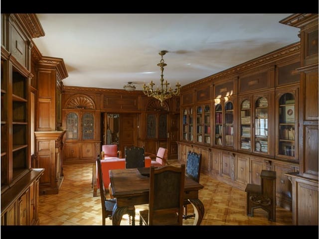 5 quarto Moradia para venda em Santiago de Compostela com garagem - 1 900 000 € (Ref: 8182858)