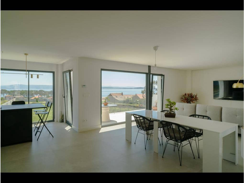 3 soveværelse Villa til salg i Ribeira med swimmingpool garage - € 745.000 (Ref: 8326915)