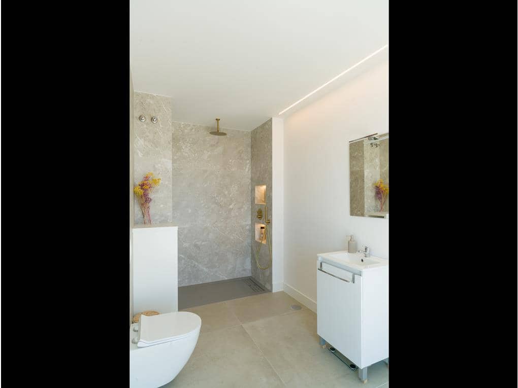 3 soveværelse Villa til salg i Ribeira med swimmingpool garage - € 745.000 (Ref: 8326915)