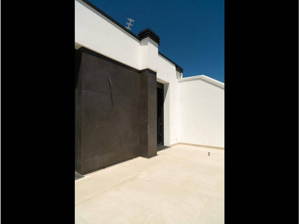 3 soveværelse Villa til salg i Ribeira med swimmingpool garage - € 745.000 (Ref: 8326915)