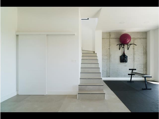 3 quarto Moradia para venda em Ribeira com piscina garagem - 745 000 € (Ref: 8326915)