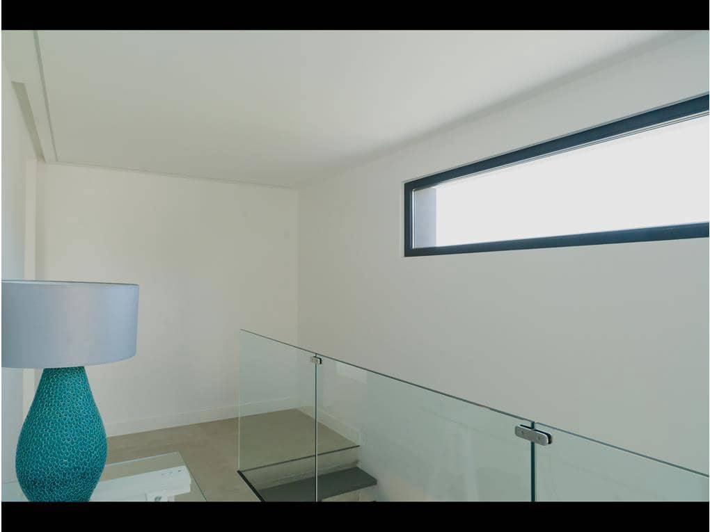 3 soveværelse Villa til salg i Ribeira med swimmingpool garage - € 745.000 (Ref: 8326915)