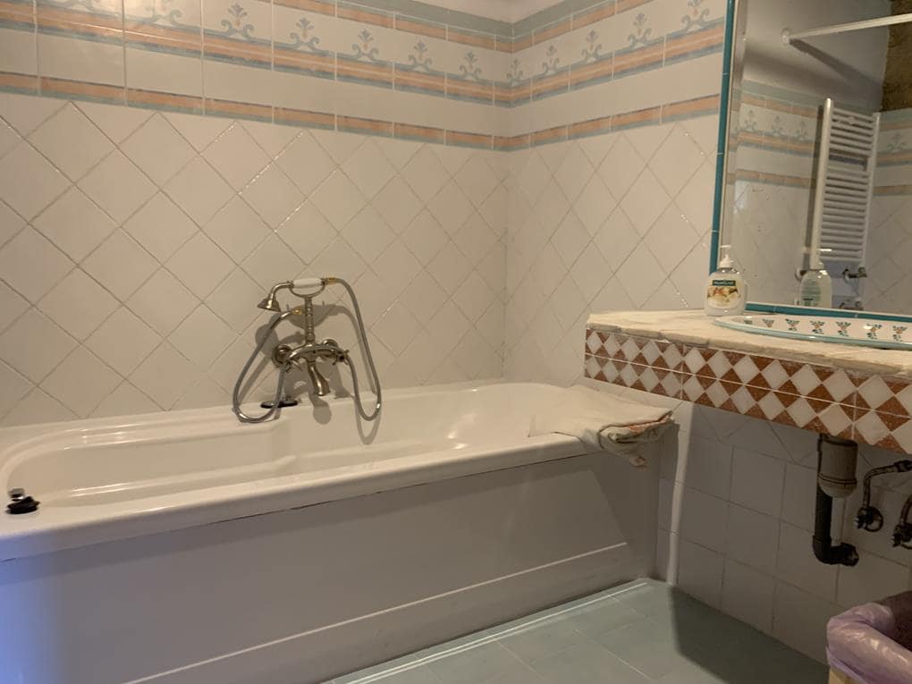 8 soveværelse Finca/Landehus til salg i Ames med garage - € 480.000 (Ref: 8416630)