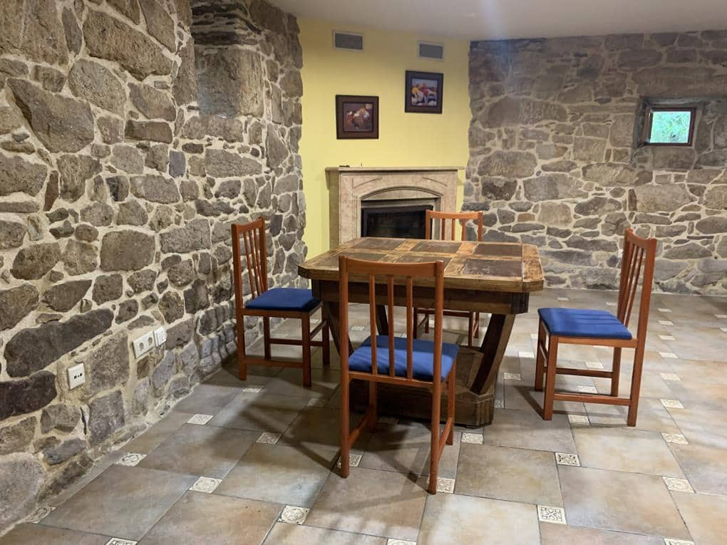 8 soveværelse Finca/Landehus til salg i Ames med garage - € 480.000 (Ref: 8416630)