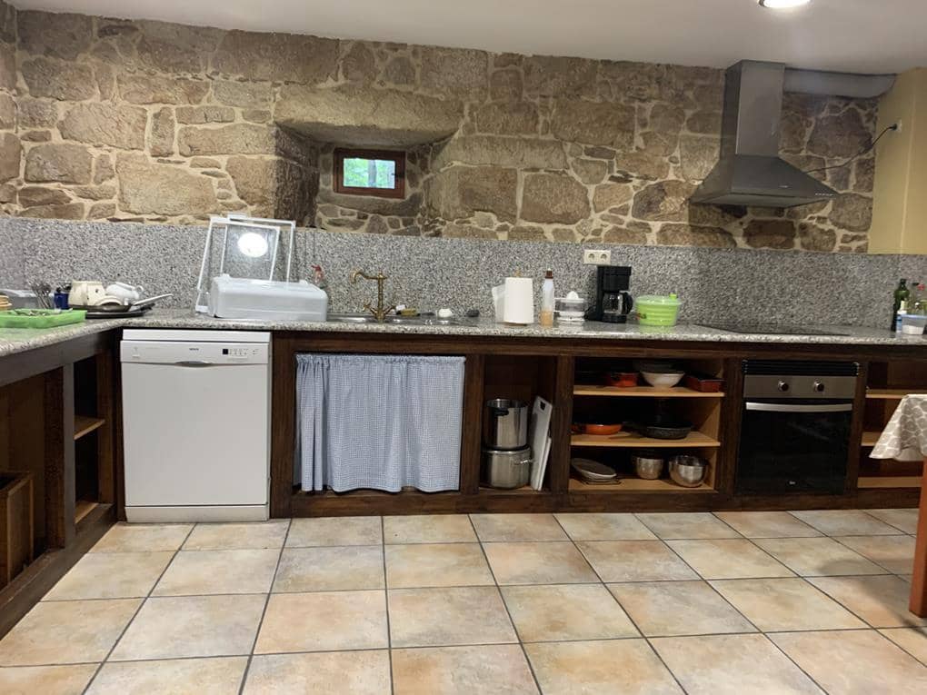 8 soveværelse Finca/Landehus til salg i Ames med garage - € 480.000 (Ref: 8416630)