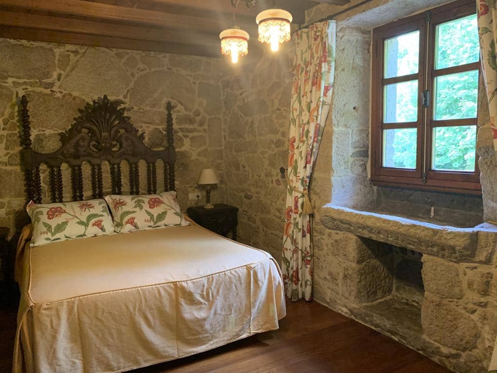 8 soveværelse Finca/Landehus til salg i Ames med garage - € 480.000 (Ref: 8416630)