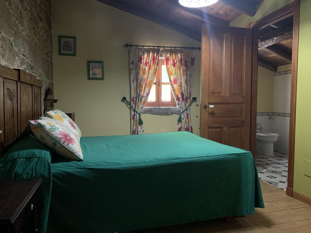 8 soveværelse Finca/Landehus til salg i Ames med garage - € 480.000 (Ref: 8416630)