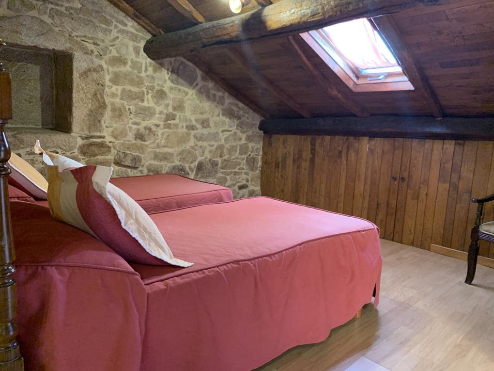 8 soveværelse Finca/Landehus til salg i Ames med garage - € 480.000 (Ref: 8416630)