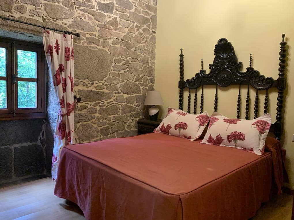 8 soveværelse Finca/Landehus til salg i Ames med garage - € 480.000 (Ref: 8416630)