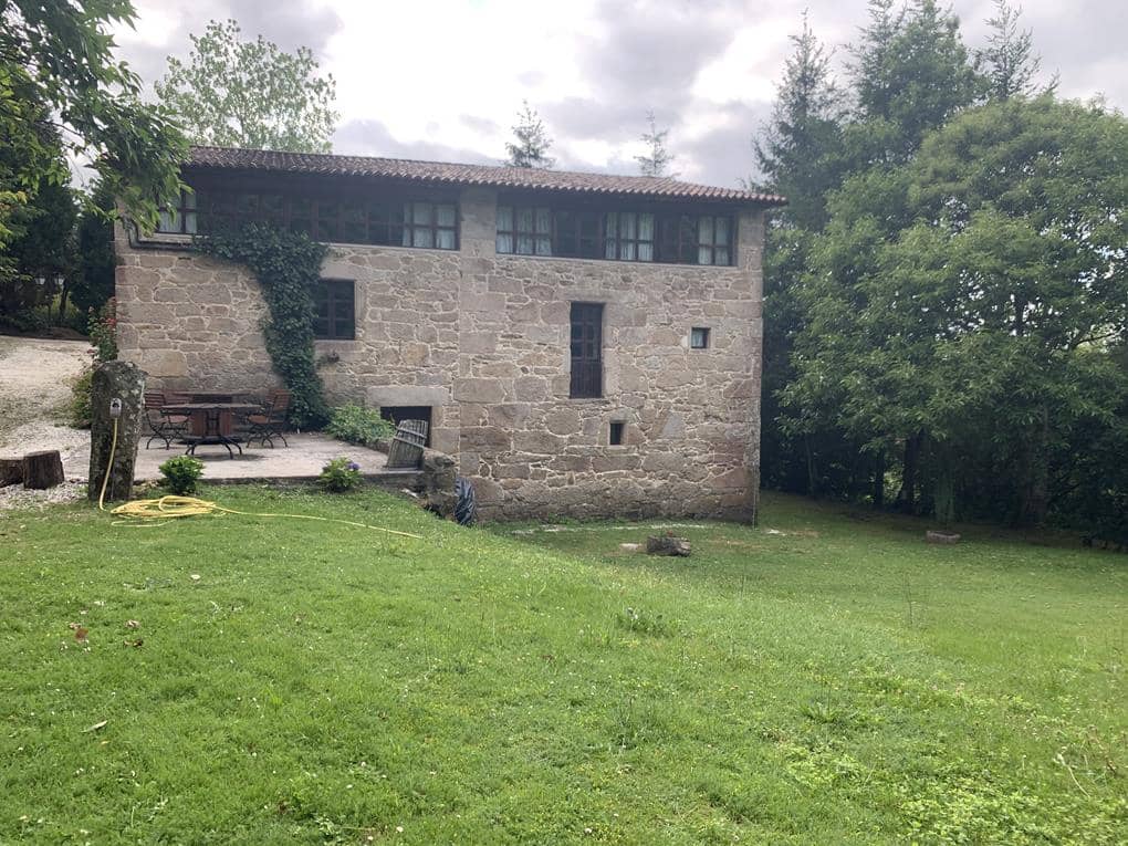 8 soveværelse Finca/Landehus til salg i Ames med garage - € 480.000 (Ref: 8416630)