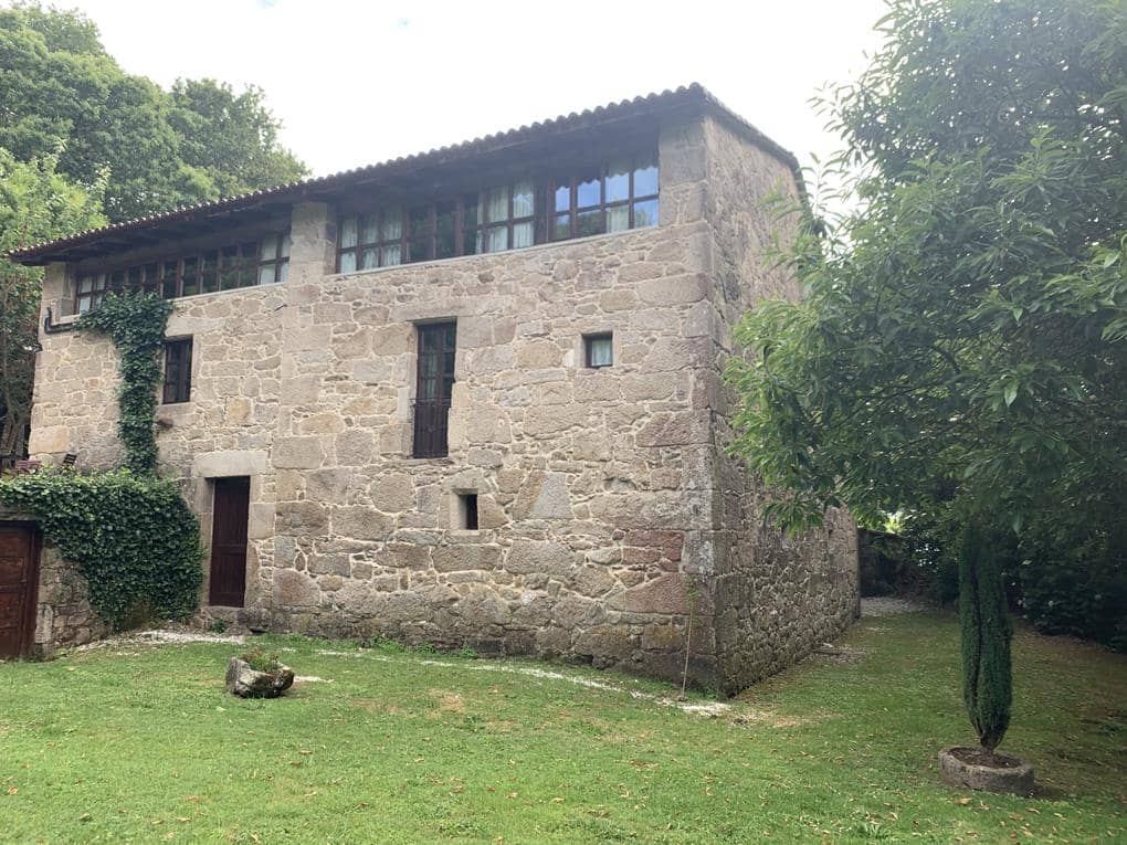 8 soveværelse Finca/Landehus til salg i Ames med garage - € 480.000 (Ref: 8416630)