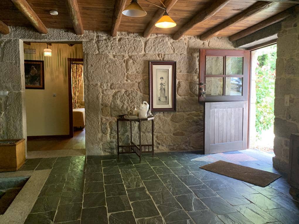 8 soveværelse Finca/Landehus til salg i Ames med garage - € 480.000 (Ref: 8416630)