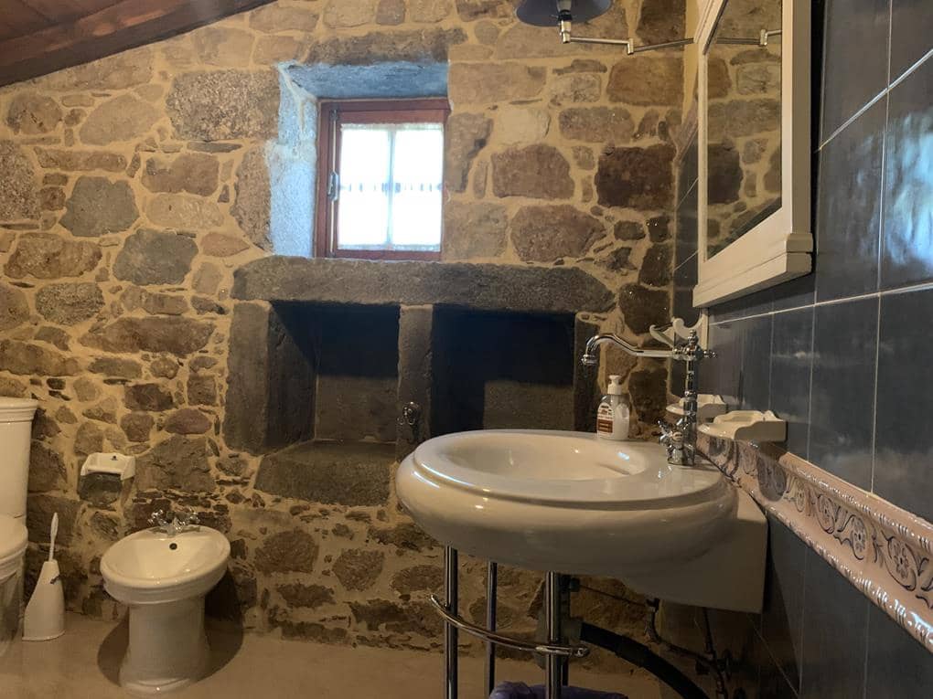 8 soveværelse Finca/Landehus til salg i Ames med garage - € 480.000 (Ref: 8416630)