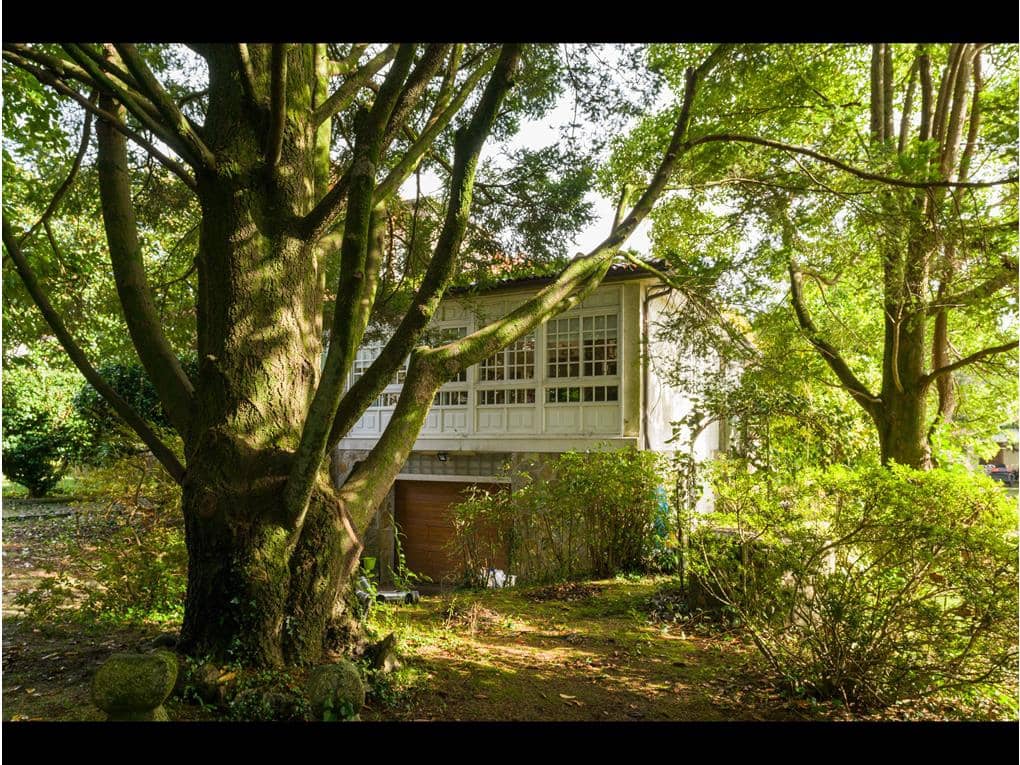 8 soveværelse Villa til salg i Bertamirans med swimmingpool garage - € 950.000 (Ref: 8626100)