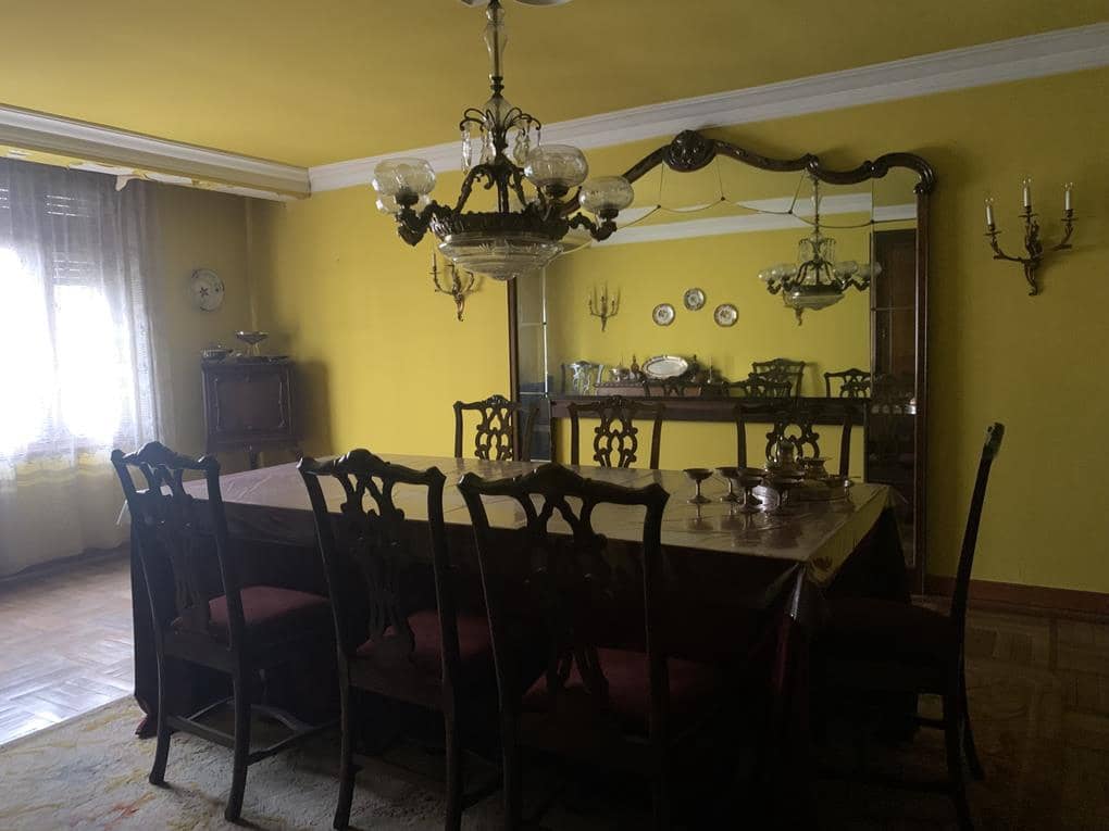 Huis te koop in Santiago de Compostela - € 3.380.000 (Ref: 8635869)