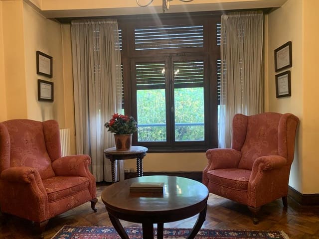 Byhus til salg i Santiago de Compostela - € 3.380.000 (Ref: 8635869)