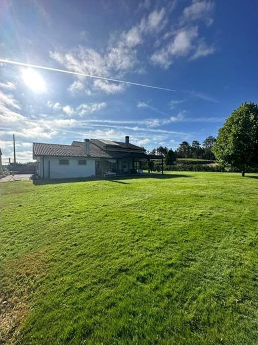 4 slaapkamer Villa te koop in Teo met garage - € 579.000 (Ref: 8799121)