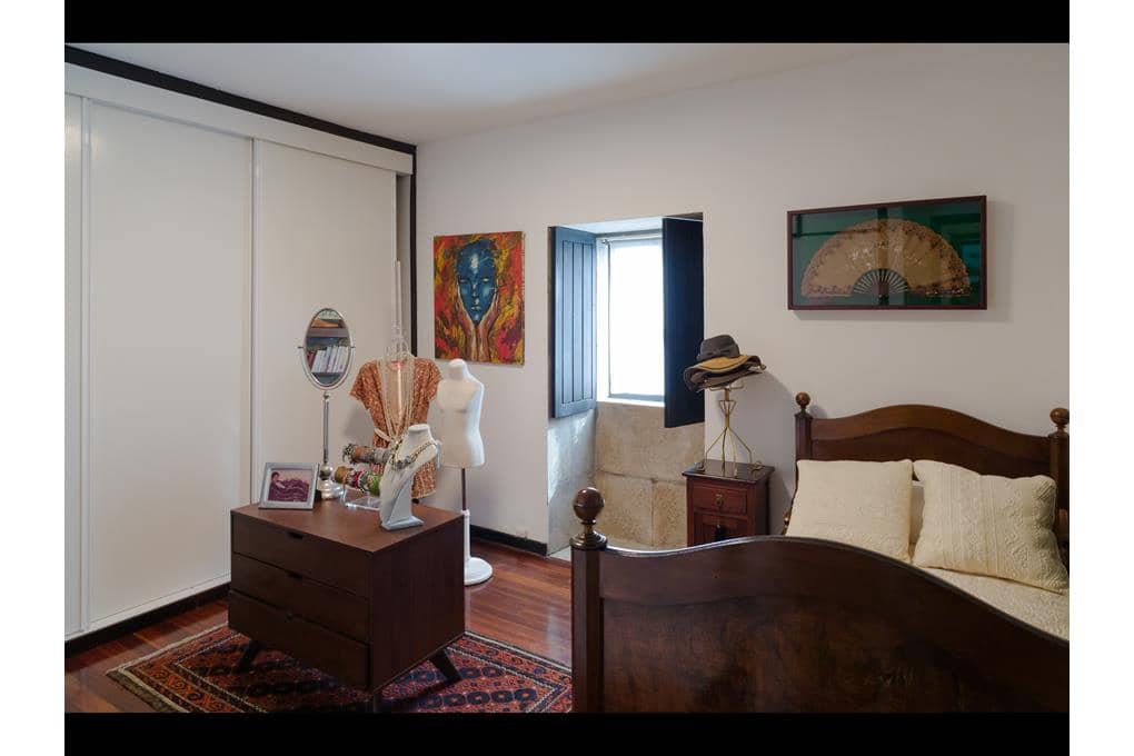 5 bedroom Villa for sale in Teo with pool garage - € 480,000 (Ref: 8912417)