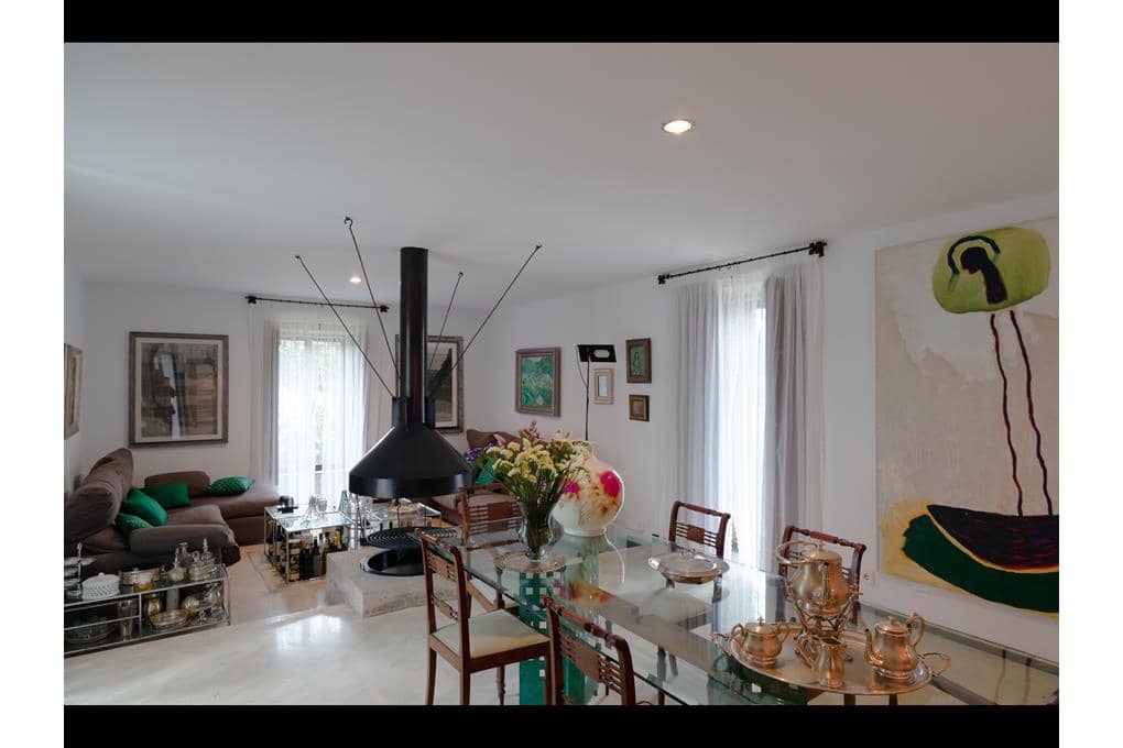 5 bedroom Villa for sale in Teo with pool garage - € 480,000 (Ref: 8912417)