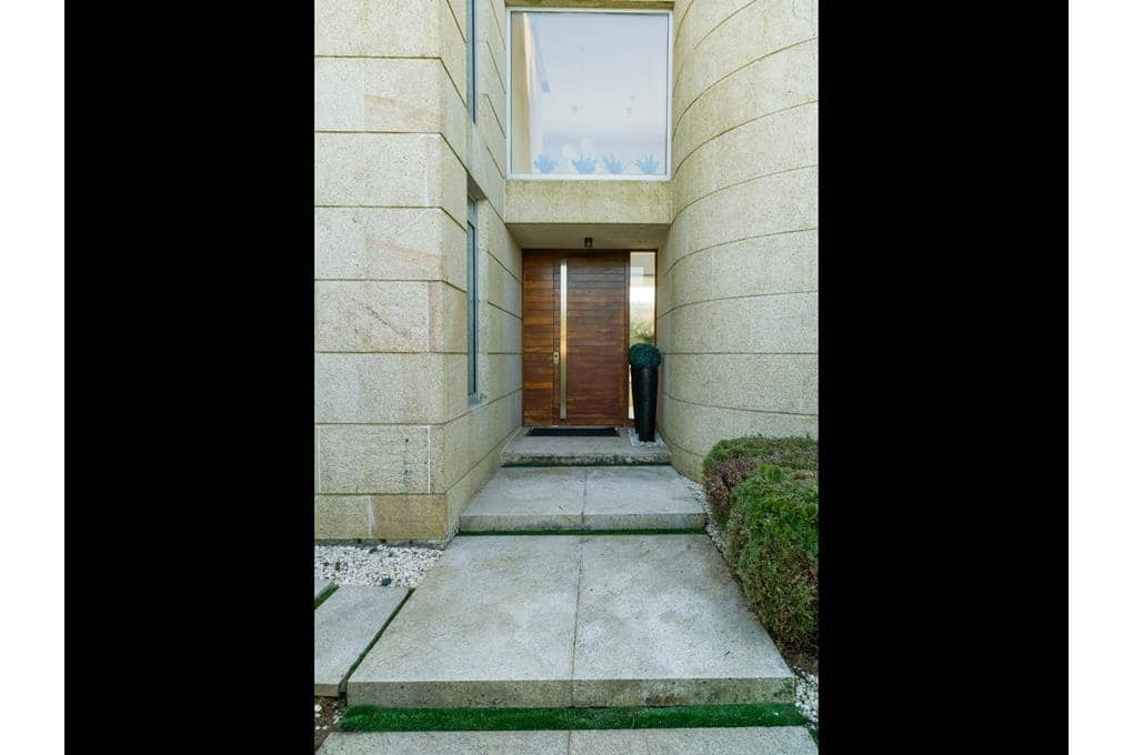 4 makuuhuone Huvila myytävänä paikassa Ames mukana uima-altaan 
autotalli - 850 000 € (Ref: 8945270)