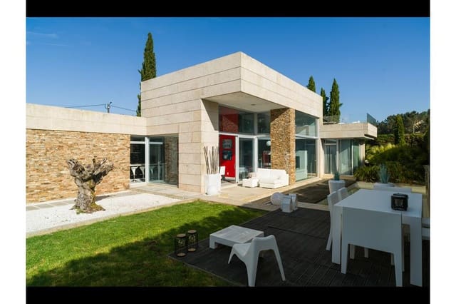 4 quarto Moradia para venda em Ames com piscina garagem - 850 000 € (Ref: 8945270)