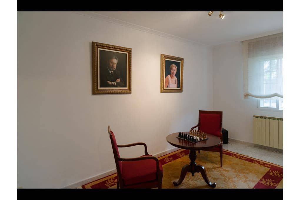 8 soveværelse Villa til salg i A Estrada med garage - € 449.000 (Ref: 9146489)