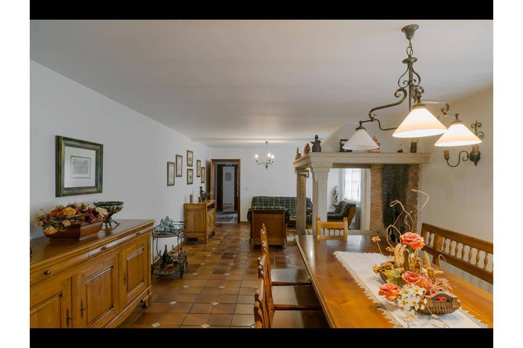 8 soveværelse Villa til salg i A Estrada med garage - € 449.000 (Ref: 9146489)