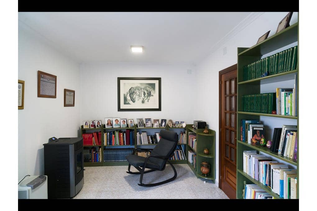 8 soveværelse Villa til salg i A Estrada med garage - € 449.000 (Ref: 9146489)