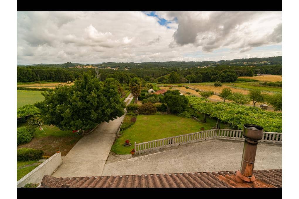 8 soveværelse Villa til salg i A Estrada med garage - € 449.000 (Ref: 9146489)