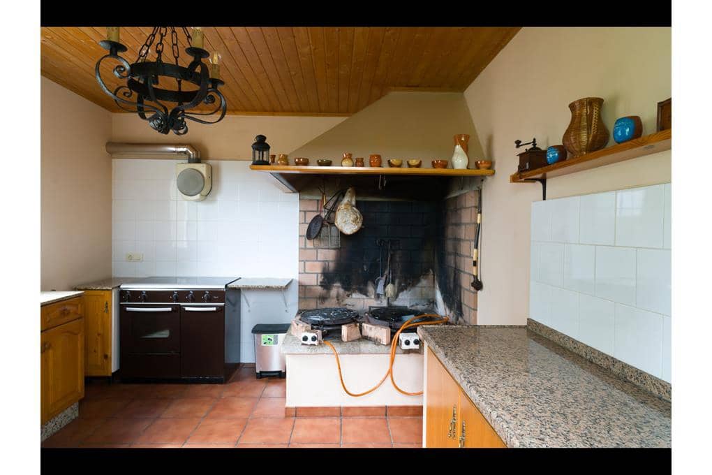 8 soveværelse Villa til salg i A Estrada med garage - € 449.000 (Ref: 9146489)