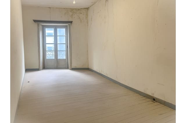 Byhus til salg i Santiago de Compostela - € 450.000 (Ref: 9151081)