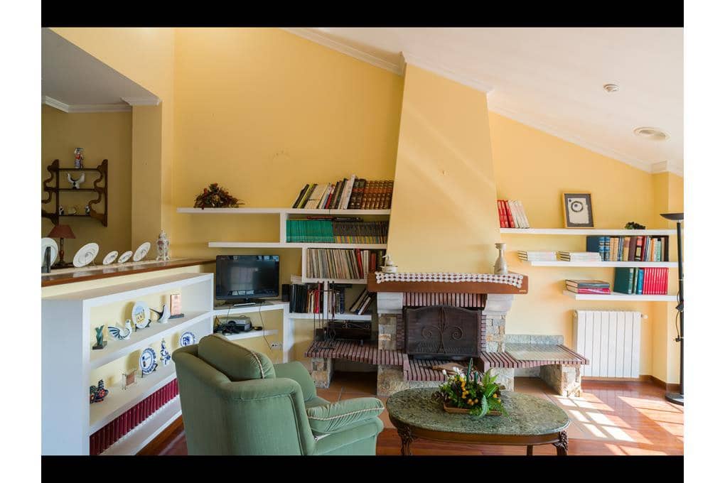 6 quarto Moradia para venda em Teo com garagem - 660 000 € (Ref: 9237299)