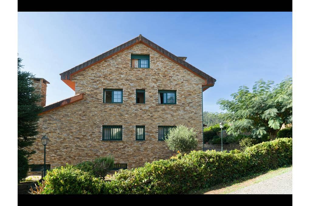 6 quarto Moradia para venda em Teo com garagem - 660 000 € (Ref: 9237299)