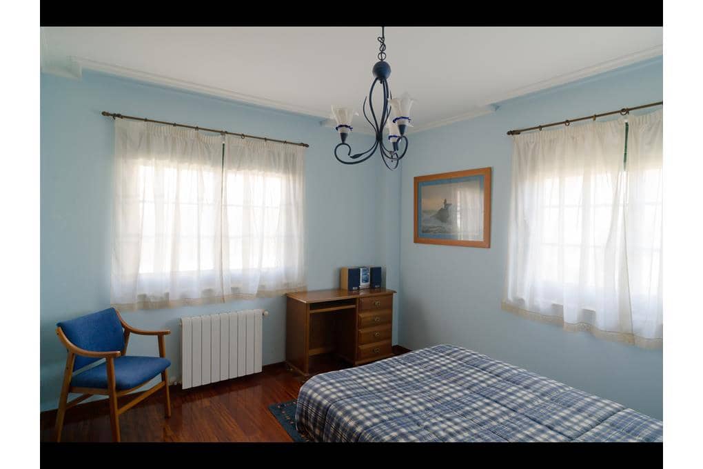 6 quarto Moradia para venda em Teo com garagem - 660 000 € (Ref: 9237299)