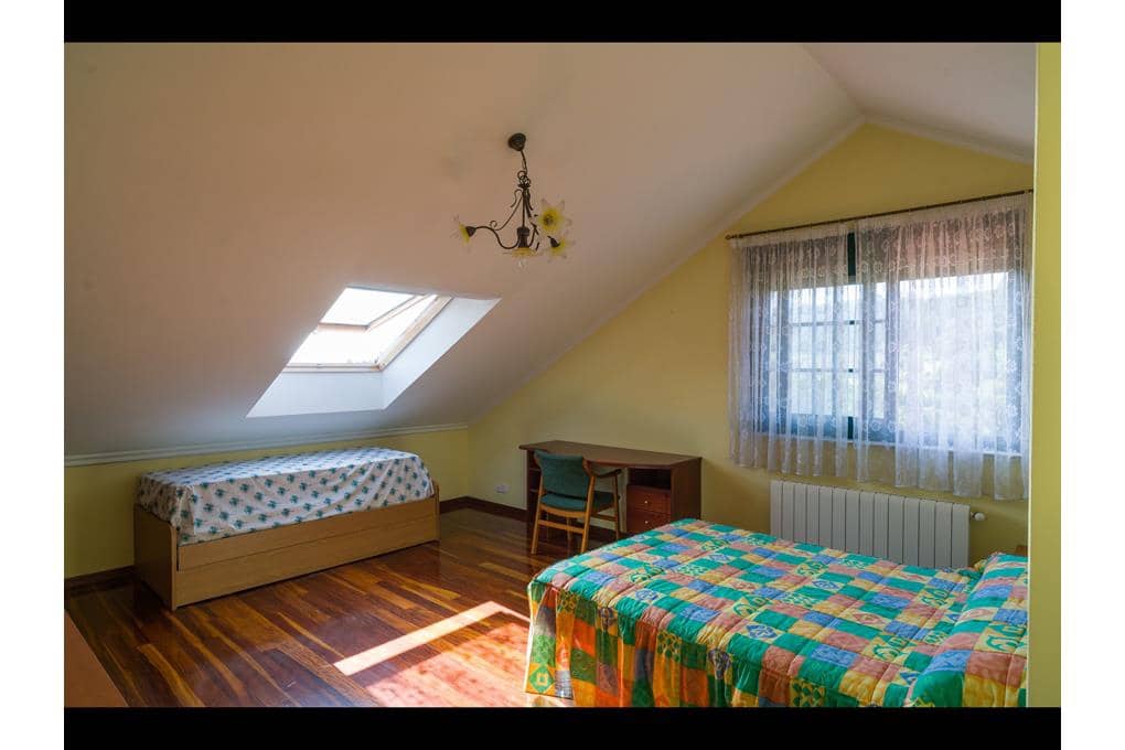 6 quarto Moradia para venda em Teo com garagem - 660 000 € (Ref: 9237299)