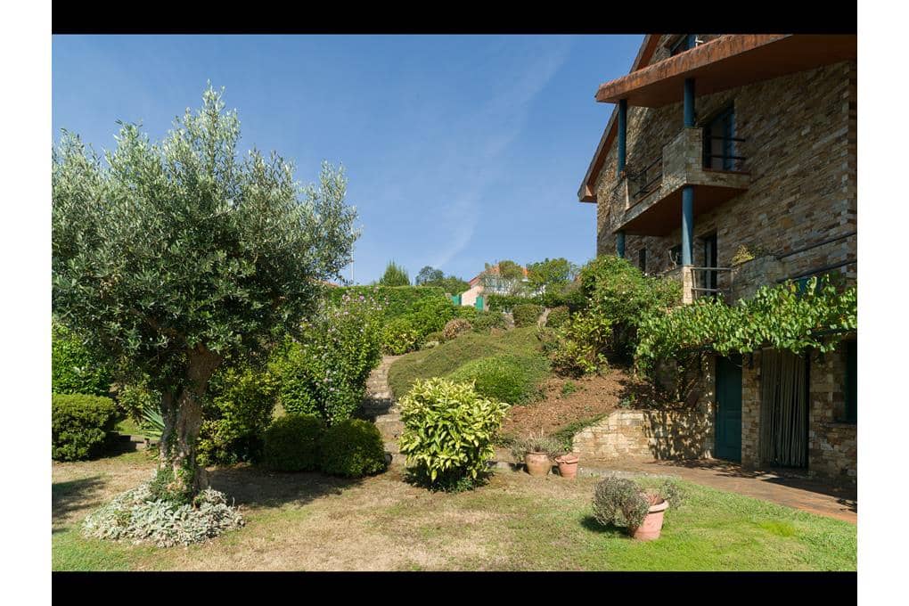 6 quarto Moradia para venda em Teo com garagem - 660 000 € (Ref: 9237299)