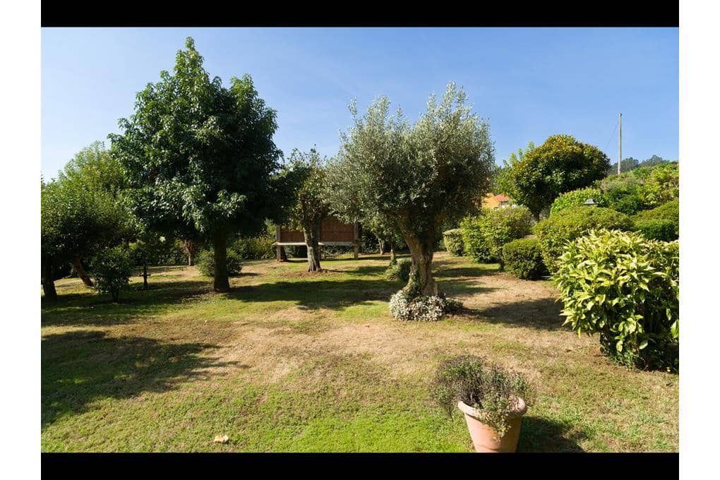 6 quarto Moradia para venda em Teo com garagem - 660 000 € (Ref: 9237299)