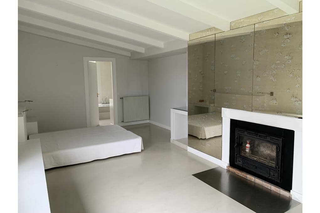 5 quarto Moradia para venda em Ames com piscina garagem - 630 000 € (Ref: 9453457)