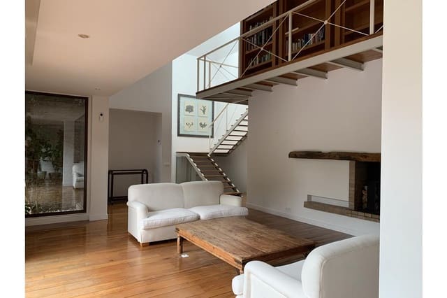 5 quarto Moradia para venda em Ames com piscina garagem - 630 000 € (Ref: 9453457)