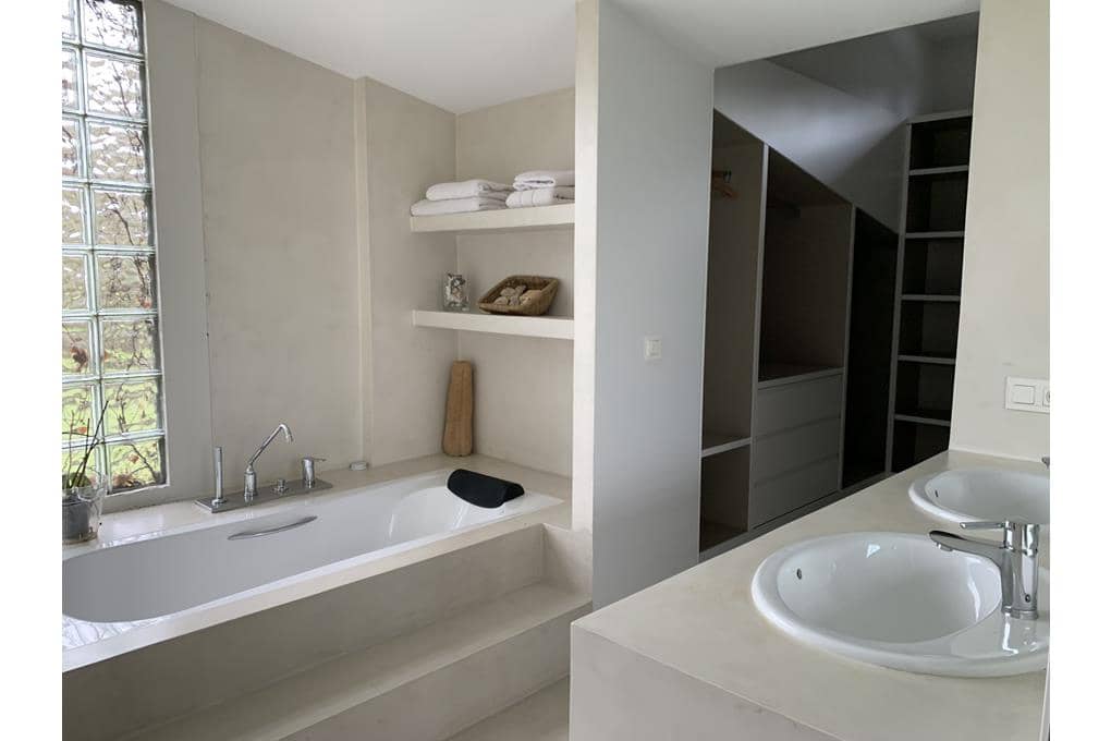 5 quarto Moradia para venda em Ames com piscina garagem - 630 000 € (Ref: 9453457)