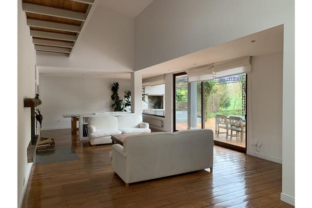 5 quarto Moradia para venda em Ames com piscina garagem - 630 000 € (Ref: 9453457)