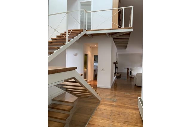 5 quarto Moradia para venda em Ames com piscina garagem - 630 000 € (Ref: 9453457)