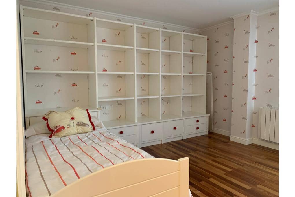 4 sovrum Lägenhet till salu i Santiago de Compostela med garage - 975 000 € (Ref: 9471705)